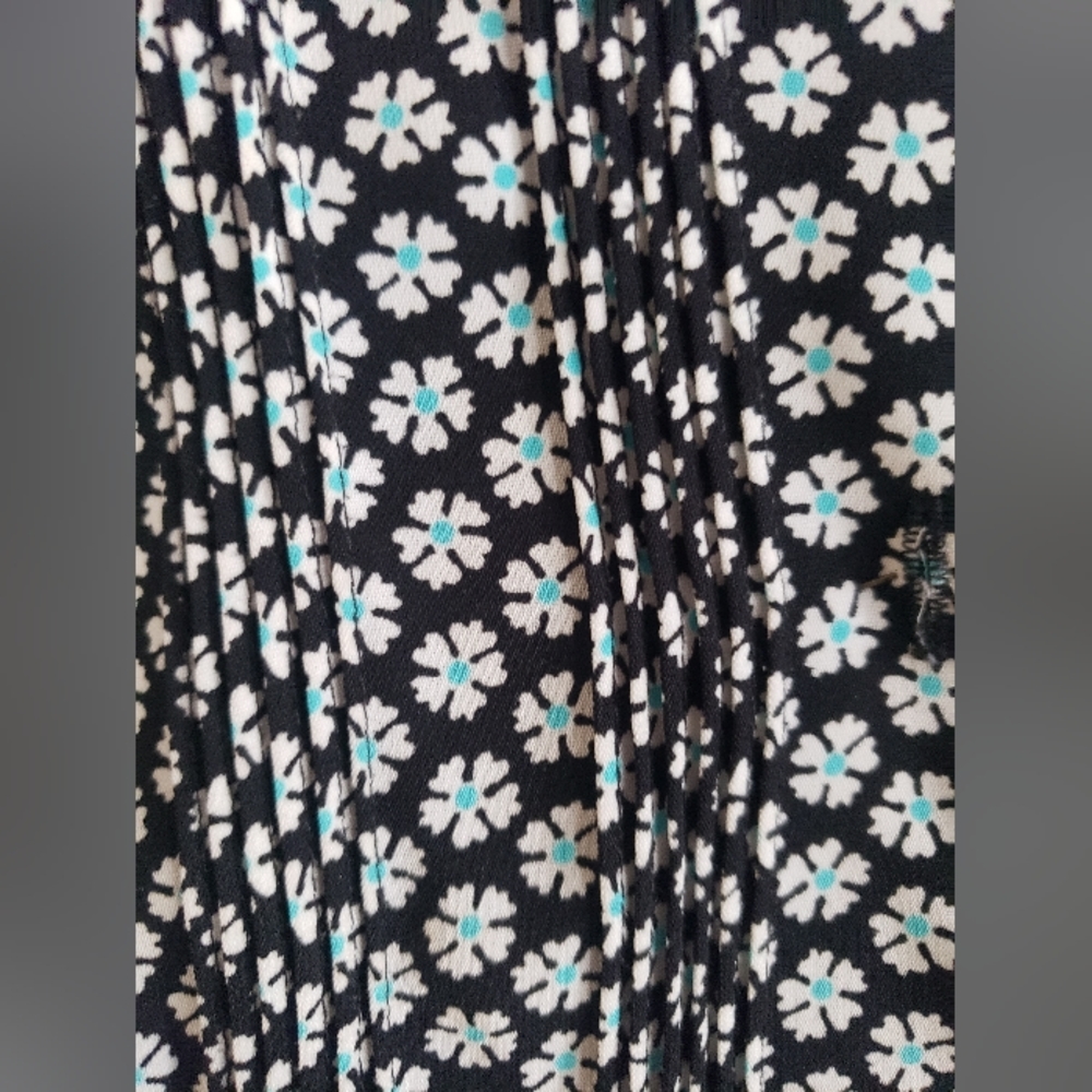 Covington Blouse, Black with White and Turquoise Flowers, Size 18/XL